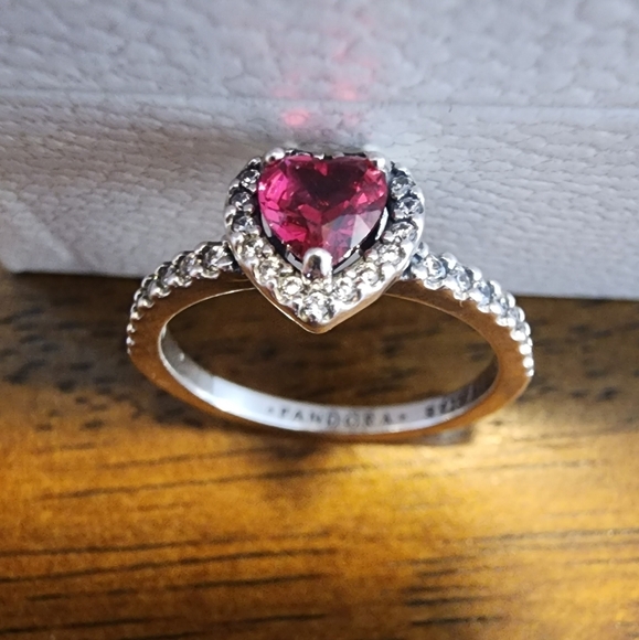 Pandora Elevated Red Heart Ring size 54 - Picture 10 of 10
